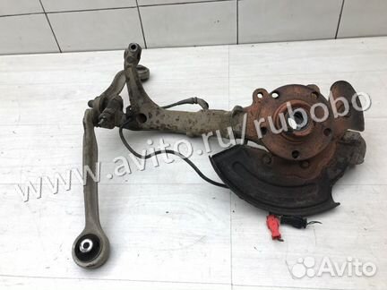 Кулак передний левый Vw Passat B5 ATQ 2001