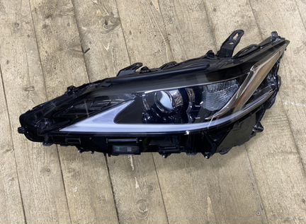 Фара левая Lexus ES Es200 Es7 Es250 led 2018