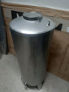 Бак,ёмкость 200л.из нержавейки