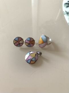 Набор украшений. Серьги, кулон, кольцо