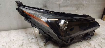 Фара правая Лексус NX200 NX200t NX300 рестайлинг