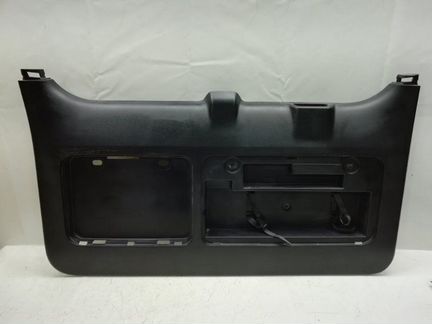 Обшивка крышки багажника Toyota Land Cruiser Prado