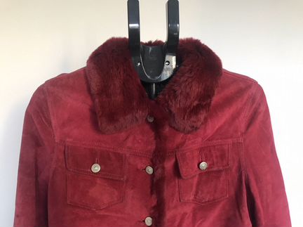 Куртка с меховым воротником