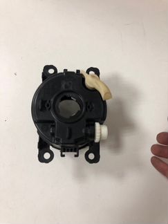 Фара противотуманная передняя Mitsubishi Outlander