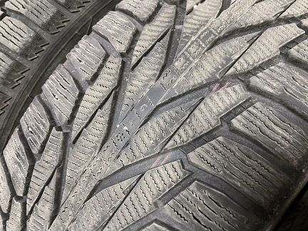 235/55/19 Nokian Hakkapeliitta R2 suv