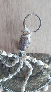 Люстра из морских ракушек