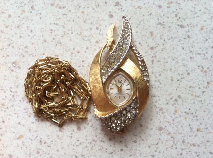 Часы - колье Waltham, винтаж 1970х Швейцария