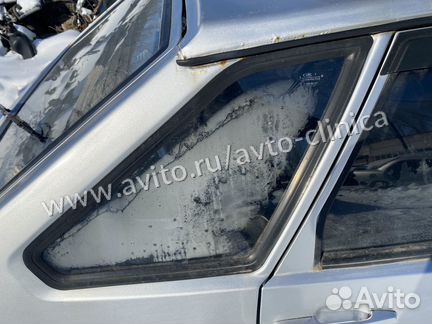 Задние стекло уголок на Ваз 2114