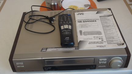 Видеомагнитофон JVC9400