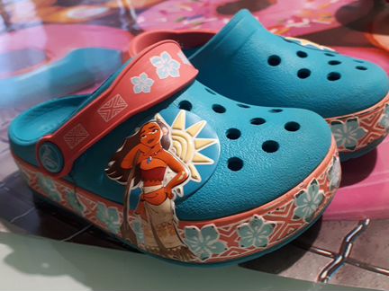 Crocs c8