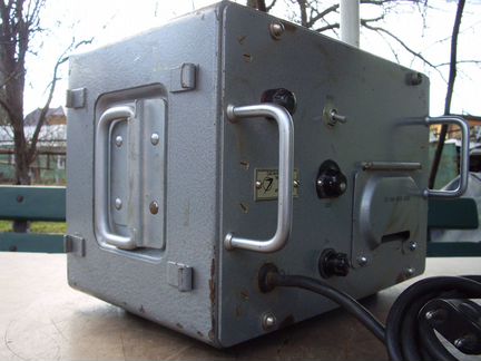 Армейский блок питания ип-300