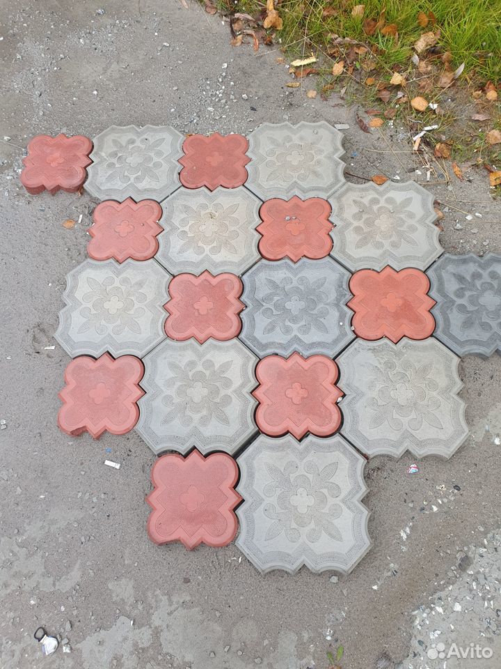 Строит
