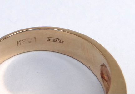 Золотое кольцо 585 пробы