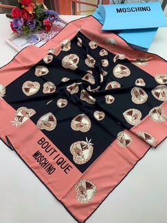 Платок шелковый Moschino 90*90 см