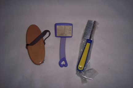 Расчёски, щётки