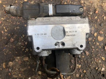 Блок абс Mercedes Sprinter 901 / VW LT 0265220005