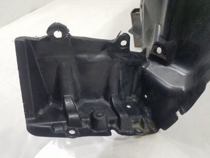 Подкрылок задний правый Subaru Forester 4