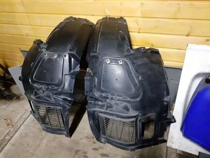 Подкрылок передний BMW F10