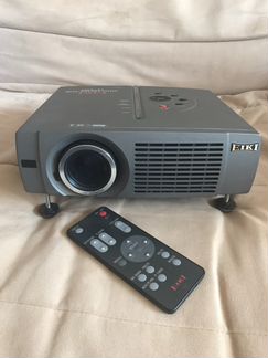 Проектор Eiki LC-XM4