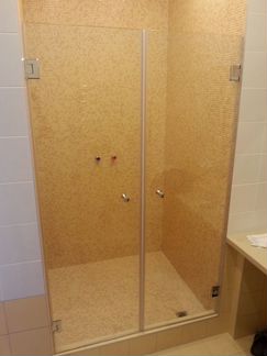 Душевые кабины, перегородки