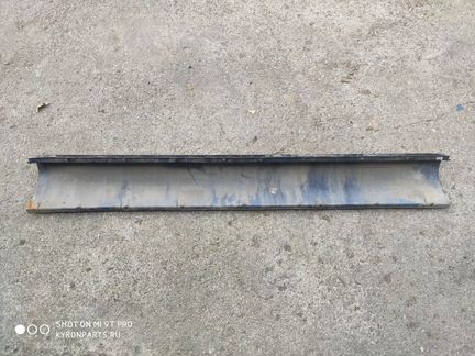 Накладка на порог правая Ssangyong Rexton