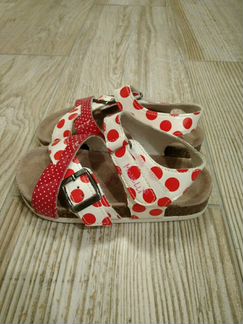 Сандалики летние