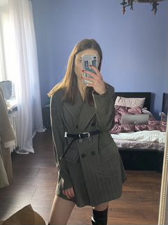 Двубортный серый женский пиджак