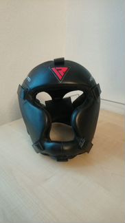 Шлем для единоборств