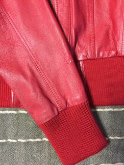 Кожаная куртка женская