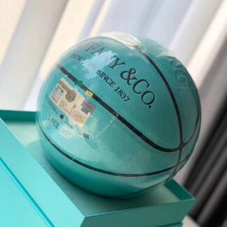 Баскетбольный мяч от Tiffany & Co