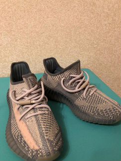 Кроссовки boost серо-бежевые