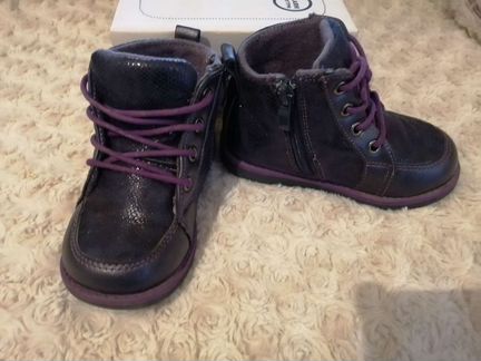 Ботинки р.24