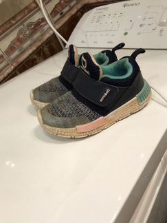 Кроссовки детские