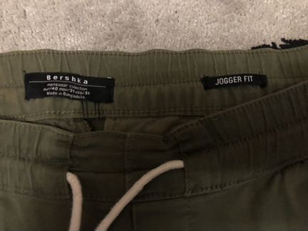 Джоггеры bershka