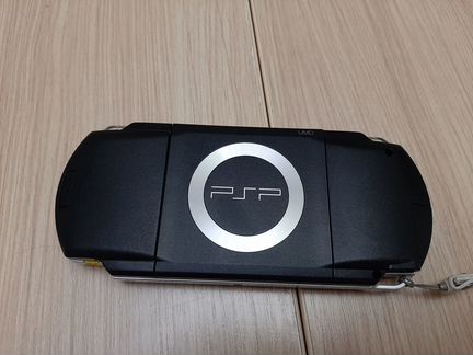 Портативная игровая консоль PSP PSP-1000