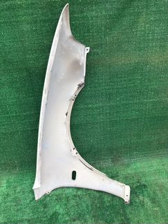 Крыло переднее левое Mitsubishi Galant EA
