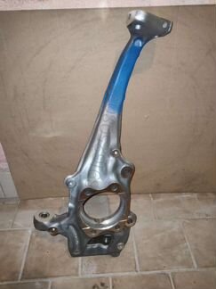 Кулак левый Ауди А4 Б8 Audi A4 B8 8K0407253R