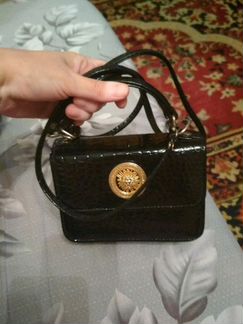 Сумочка клатч лаковая