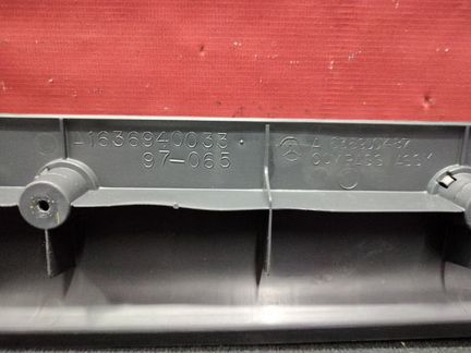 Накладка в багажник Mercedes W163 ML W163 M112.942