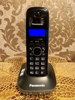 Цифровой беспроводной телефон Panasonic KX-TG1611R