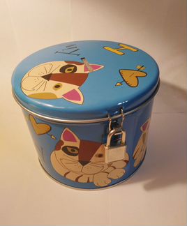 Кружка в банке-копилке