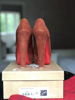 Christian Louboutin Bibi 37 оригинал туфли замшевы