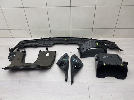 Накладки торпедо комплект Volvo S40 2 D4164T 2011