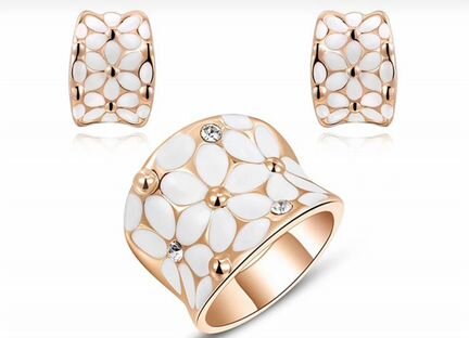 Комплект бижутерии эмаль (новый)