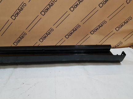 Накладка порога правая Toyota Camry V40