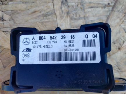 Датчик углового ускорения Mercedes X164 GL 164