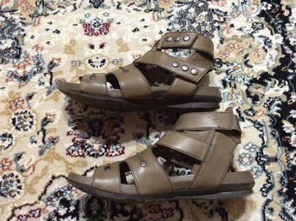 Босоножки женские Caprice из натуральной кожи 37р