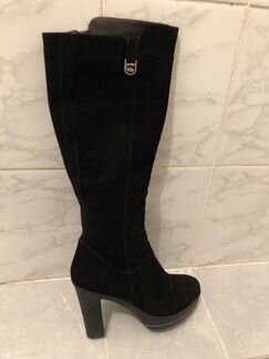 Зимние женские сапоги 38 италия натуральная замша