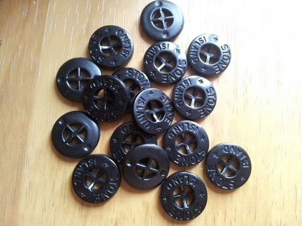 Пуговицы Stone Island