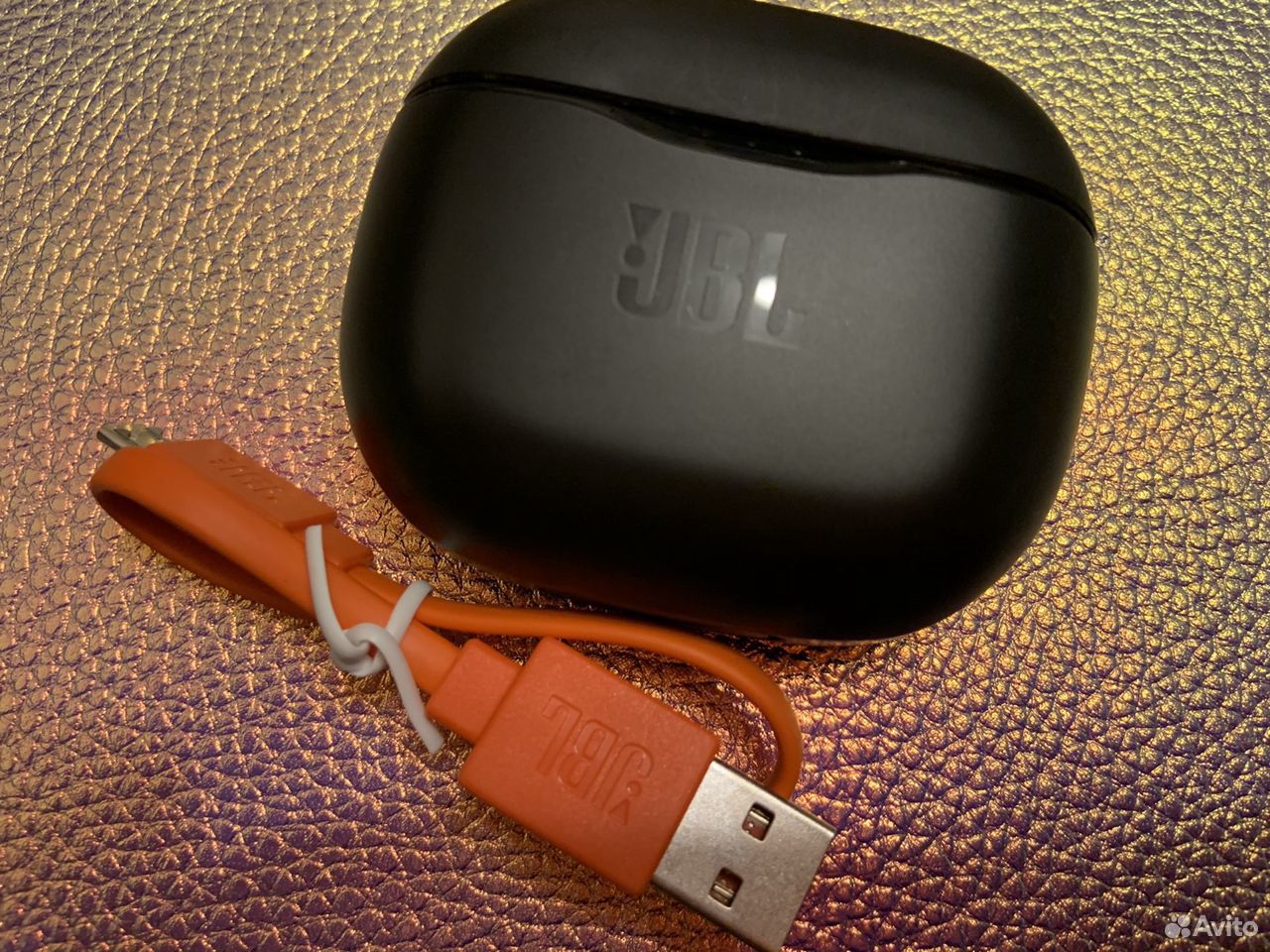 Беспроводные наушники JBL